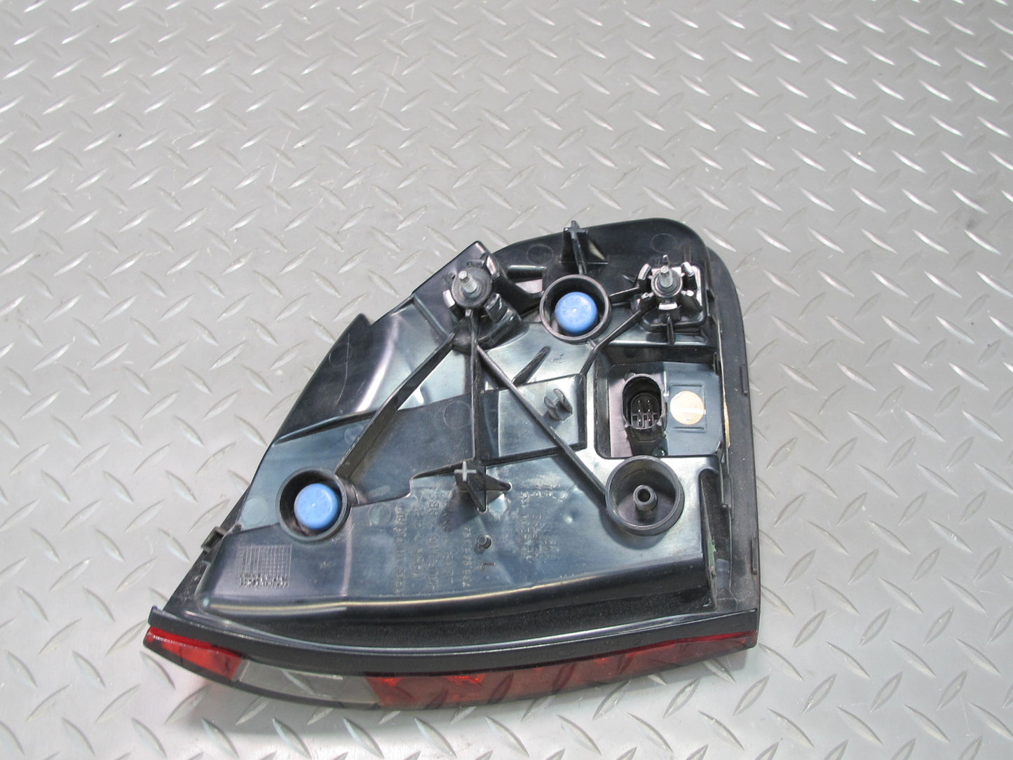 2011-2014 Porsche Cayenne 958 Rear Right Passenger Side Inner Tail Light Lamp