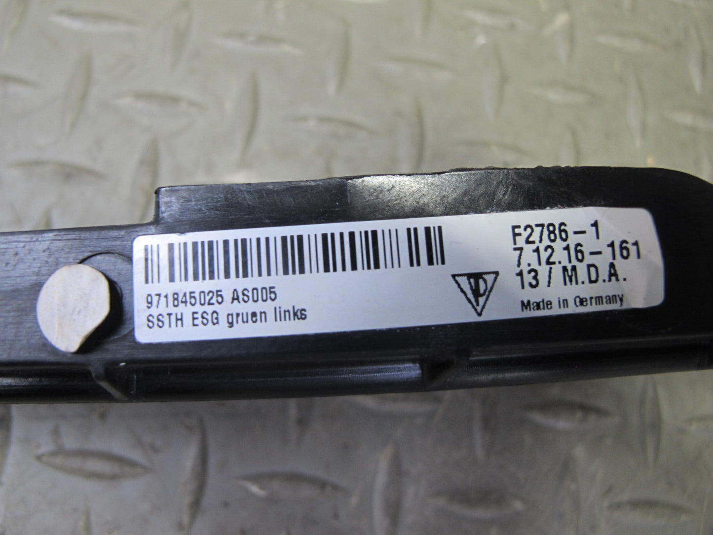 17-23 Porsche Panamera 971 Rear Left Door Fixed Glass Window 971845025A