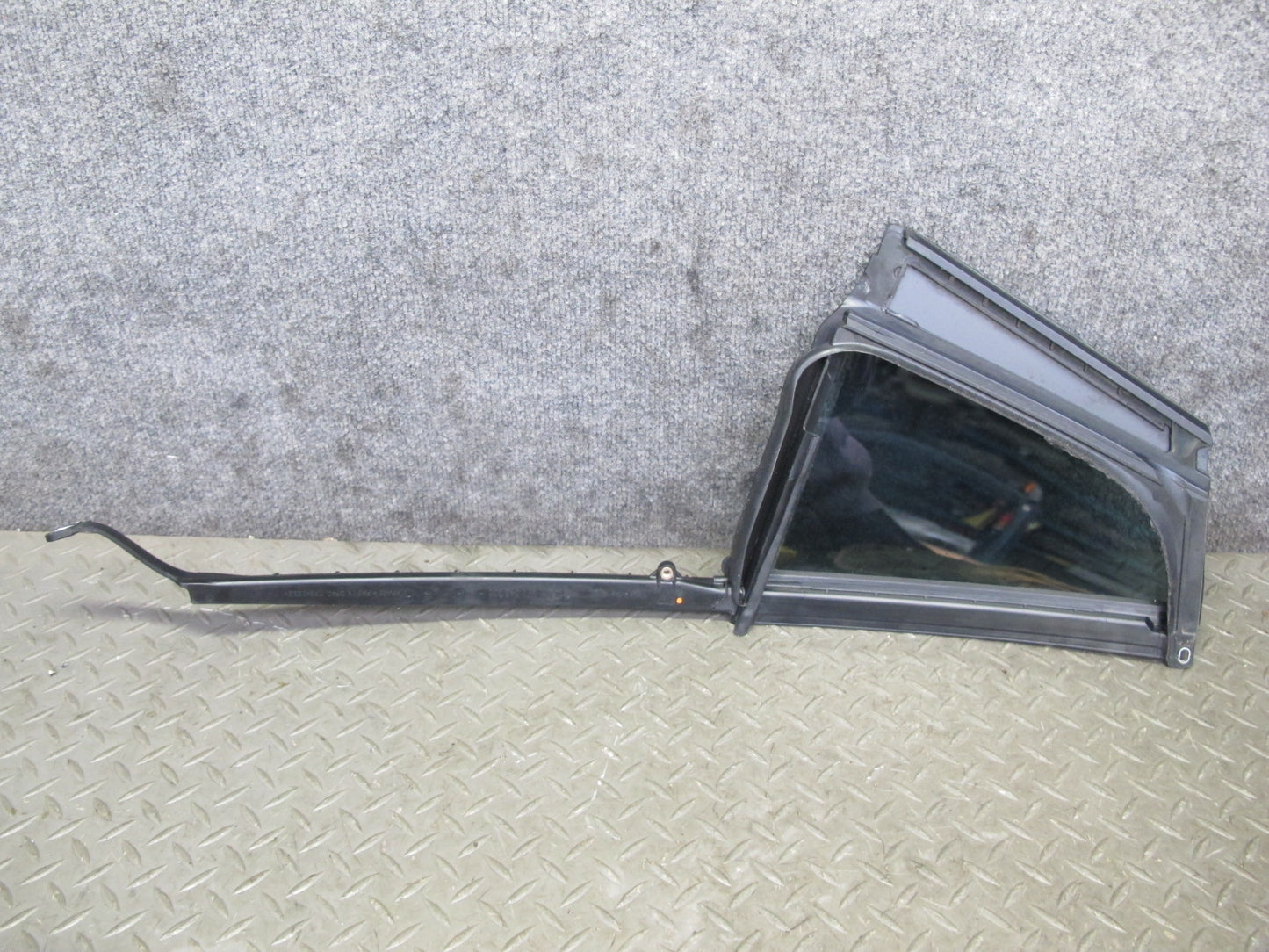 17-23 Porsche Panamera 971 Rear Left Door Fixed Glass Window 971845025A