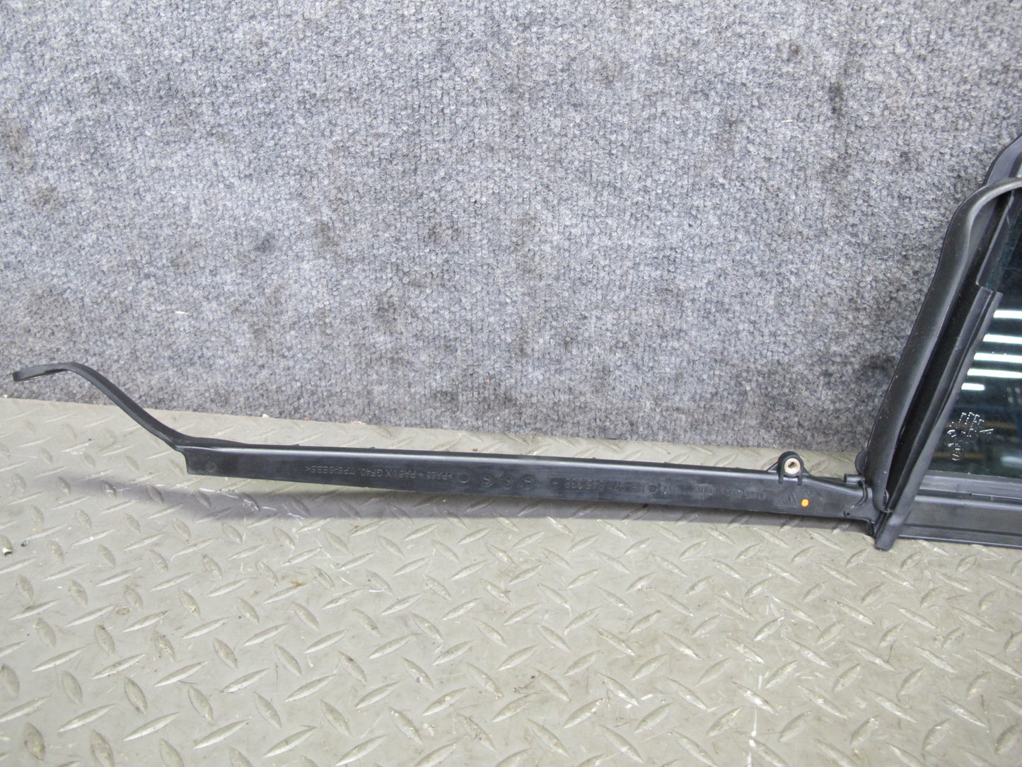 17-23 Porsche Panamera 971 Rear Left Door Fixed Glass Window 971845025A