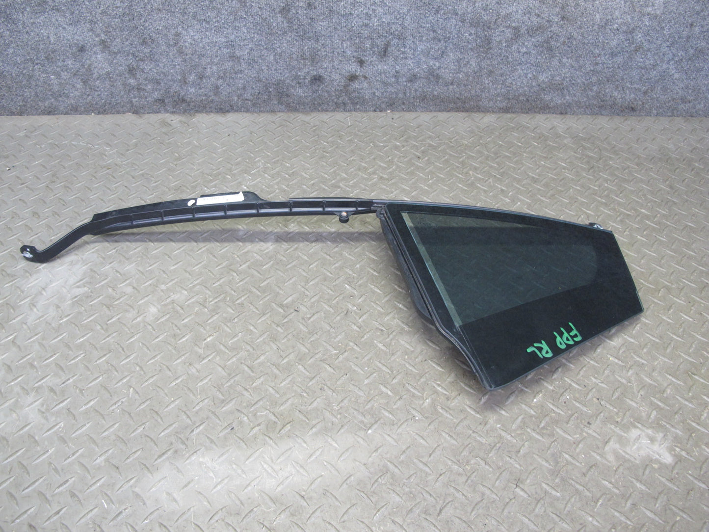 17-23 Porsche Panamera 971 Rear Left Door Fixed Glass Window 971845025A