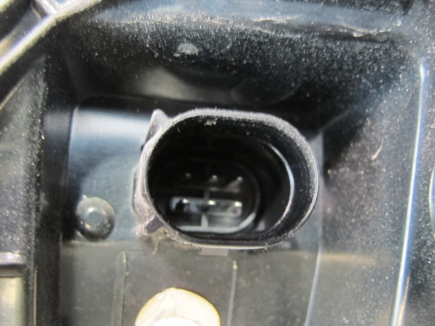 2011-2014 Porsche Cayenne 958 Rear Left Driver Side Inner Tail Light Lamp