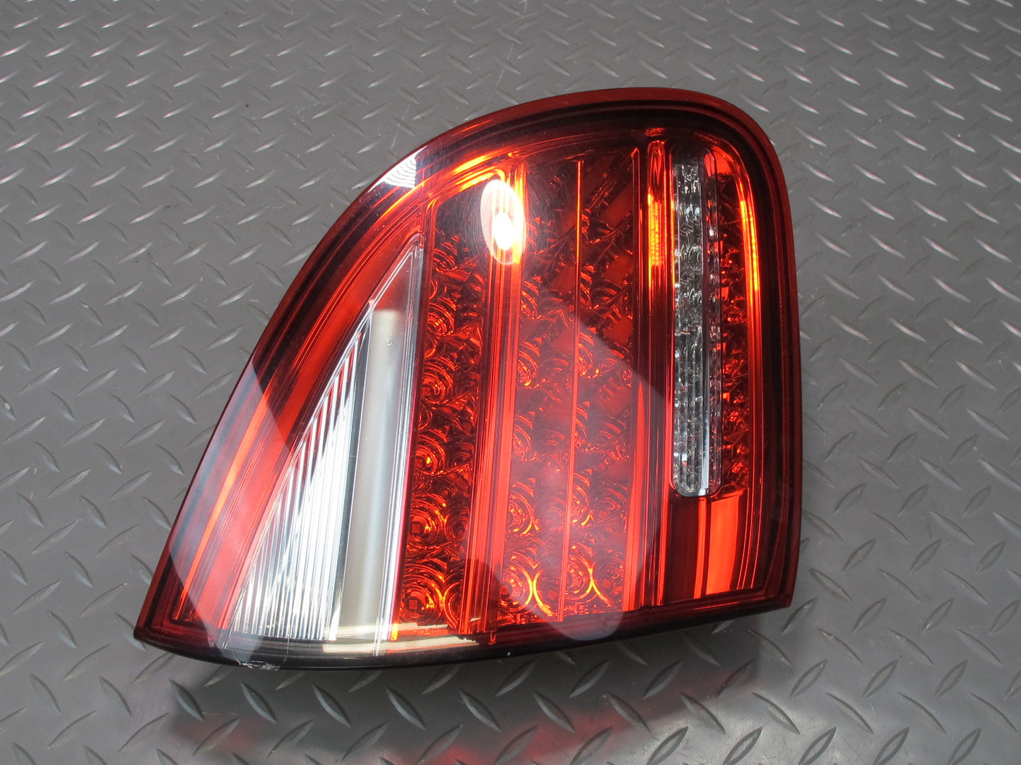 2011-2014 Porsche Cayenne 958 Rear Left Driver Side Inner Tail Light Lamp
