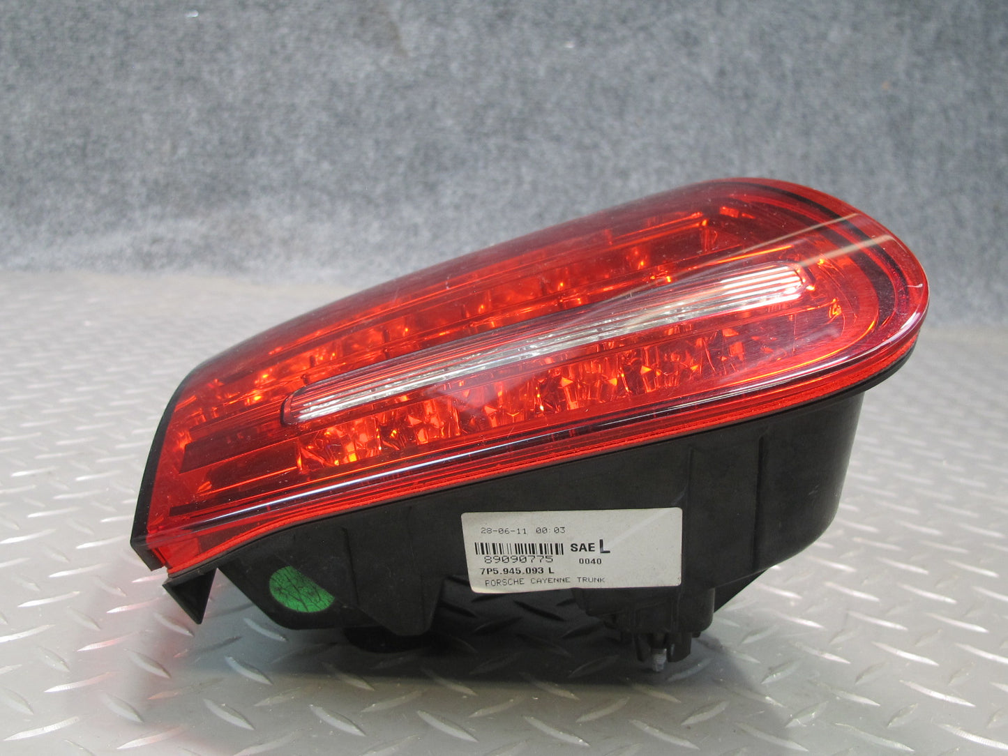 2011-2014 Porsche Cayenne 958 Rear Left Driver Side Inner Tail Light Lamp