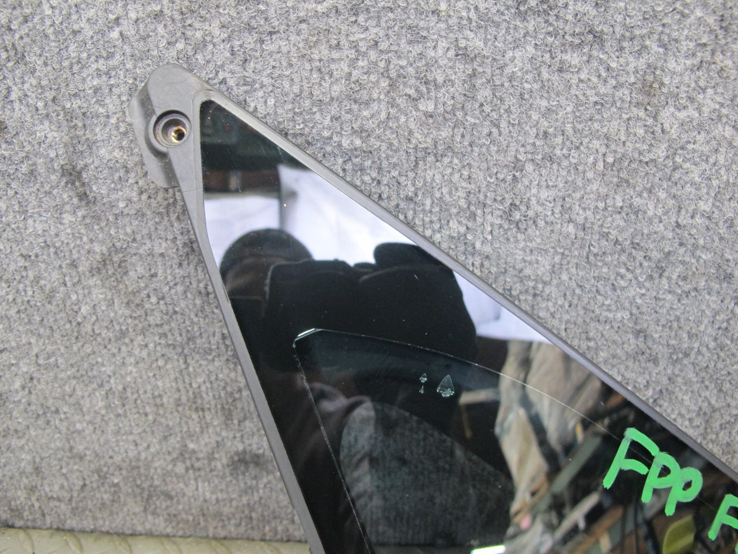 17-23 Porsche Panamera 971 Front Left Door Fixed Glass Window 971845113B