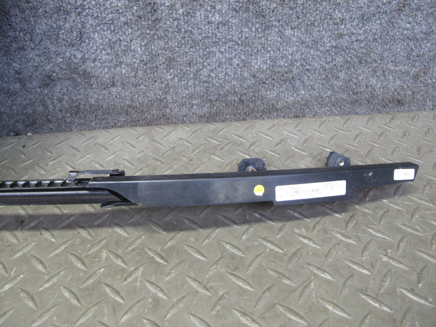 17-23 Porsche Panamera 971 Front Right Door Fixed Glass Window 971845114B