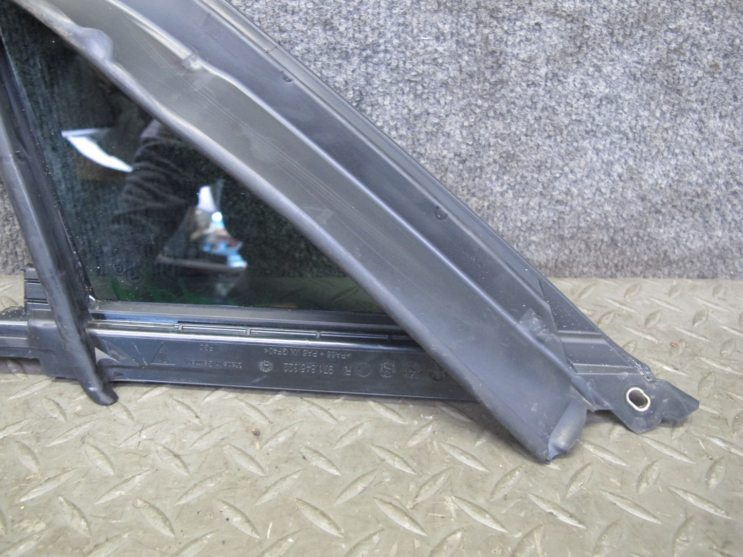 17-23 Porsche Panamera 971 Front Right Door Fixed Glass Window 971845114B