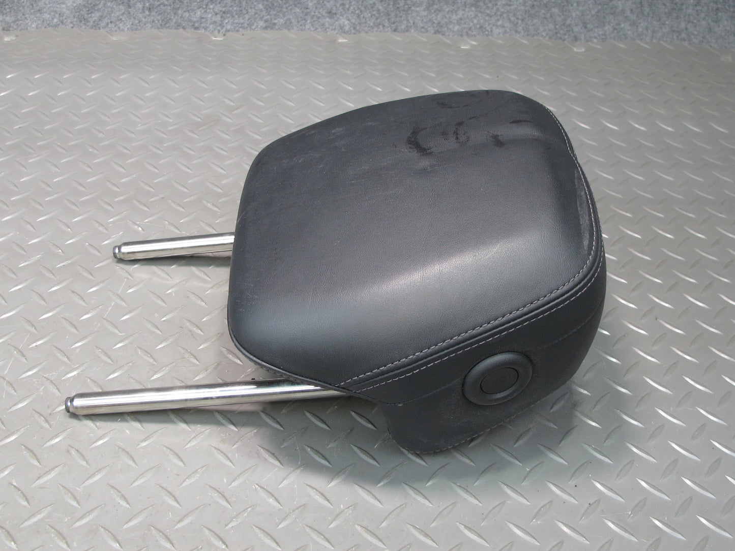 2011-2018 Porsche Cayenne 958 Rear Left Center Right Side Seat Headrest Set