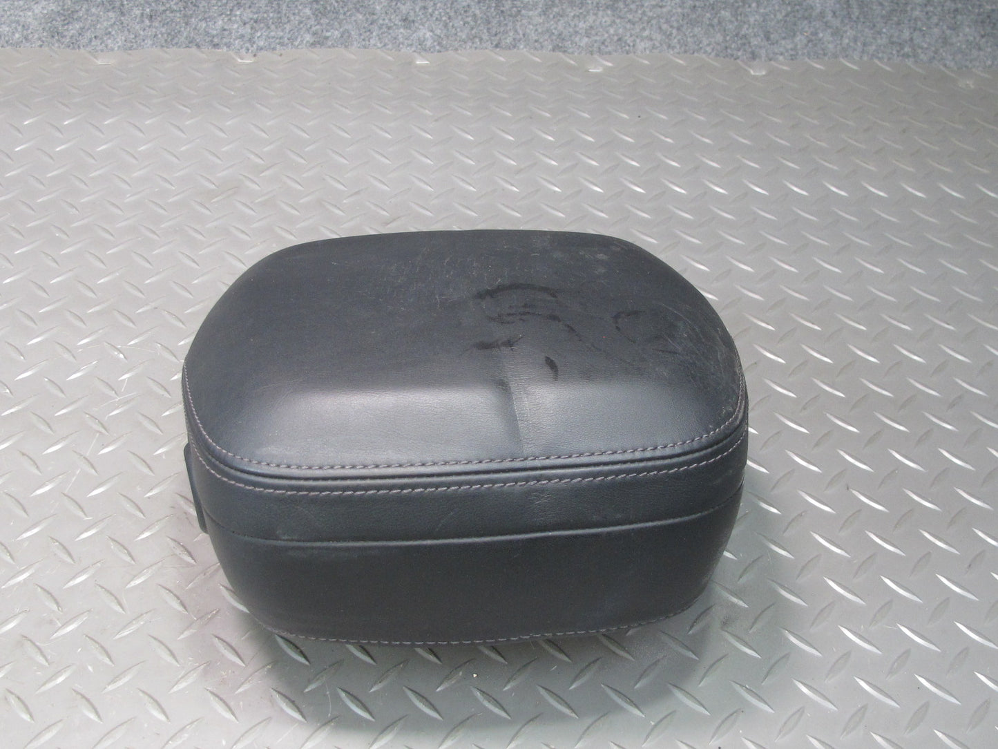 2011-2018 Porsche Cayenne 958 Rear Left Center Right Side Seat Headrest Set