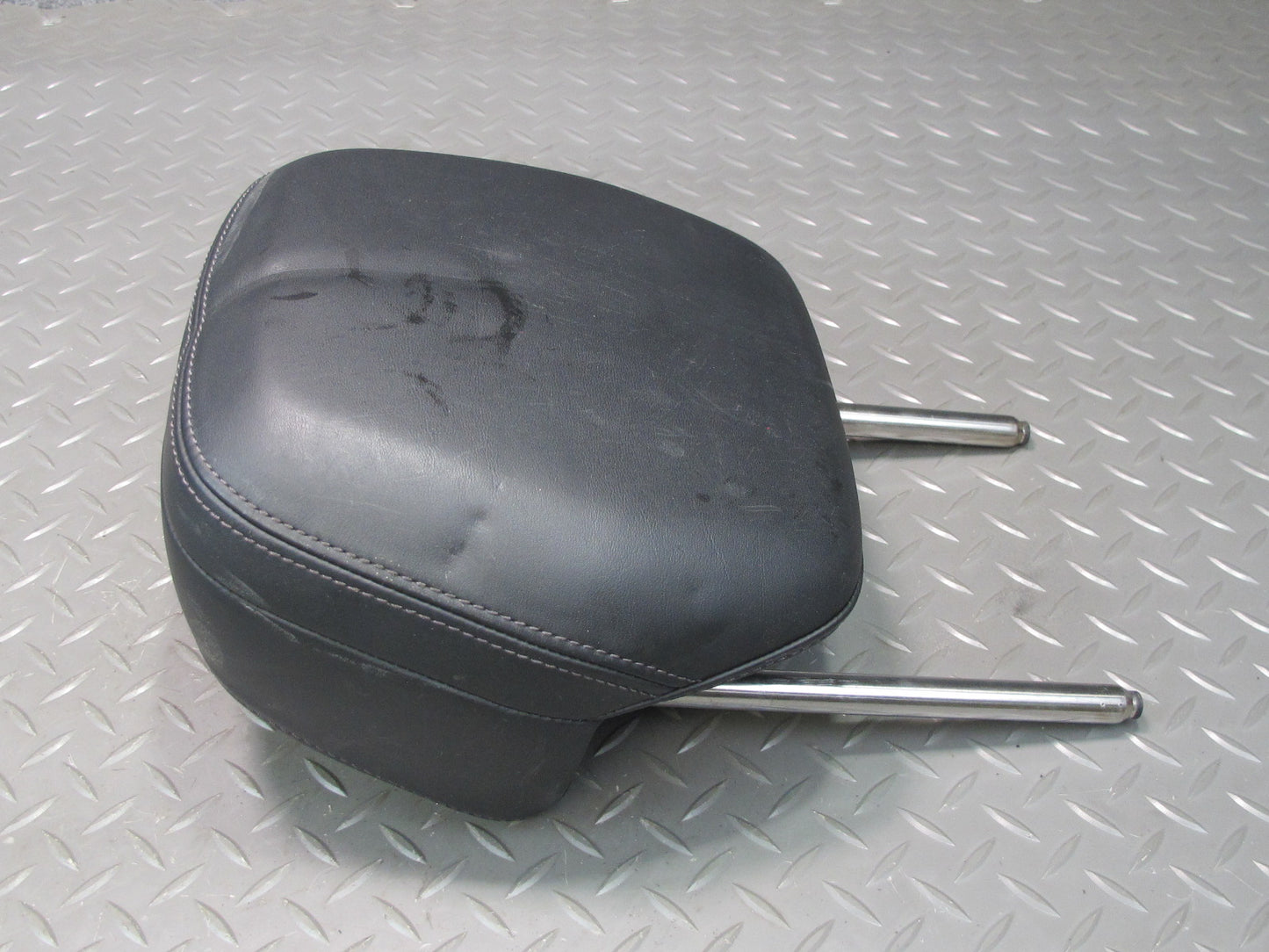 2011-2018 Porsche Cayenne 958 Rear Left Center Right Side Seat Headrest Set