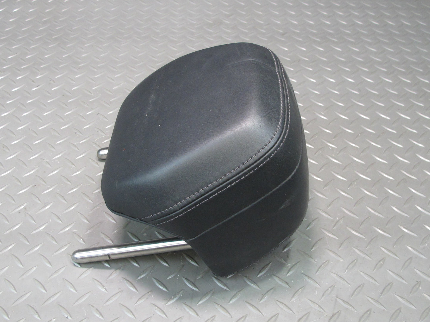 2011-2018 Porsche Cayenne 958 Rear Left Center Right Side Seat Headrest Set