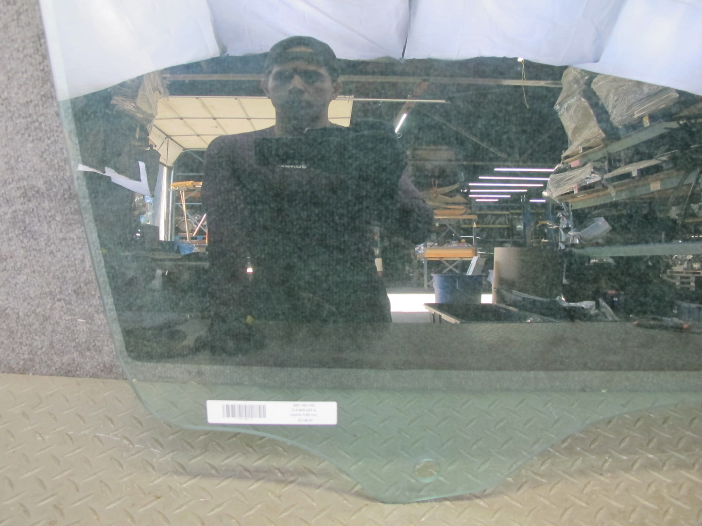 2003-2010 Porsche Cayenne 955 957 Front Right Door Glass Window 7L5845202A