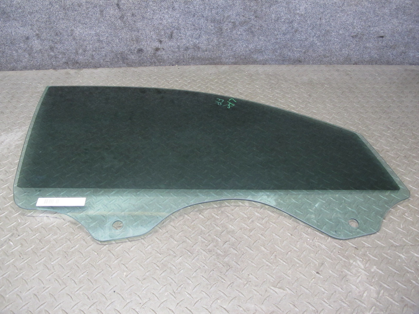 2003-2010 Porsche Cayenne 955 957 Front Right Door Glass Window 7L5845202A