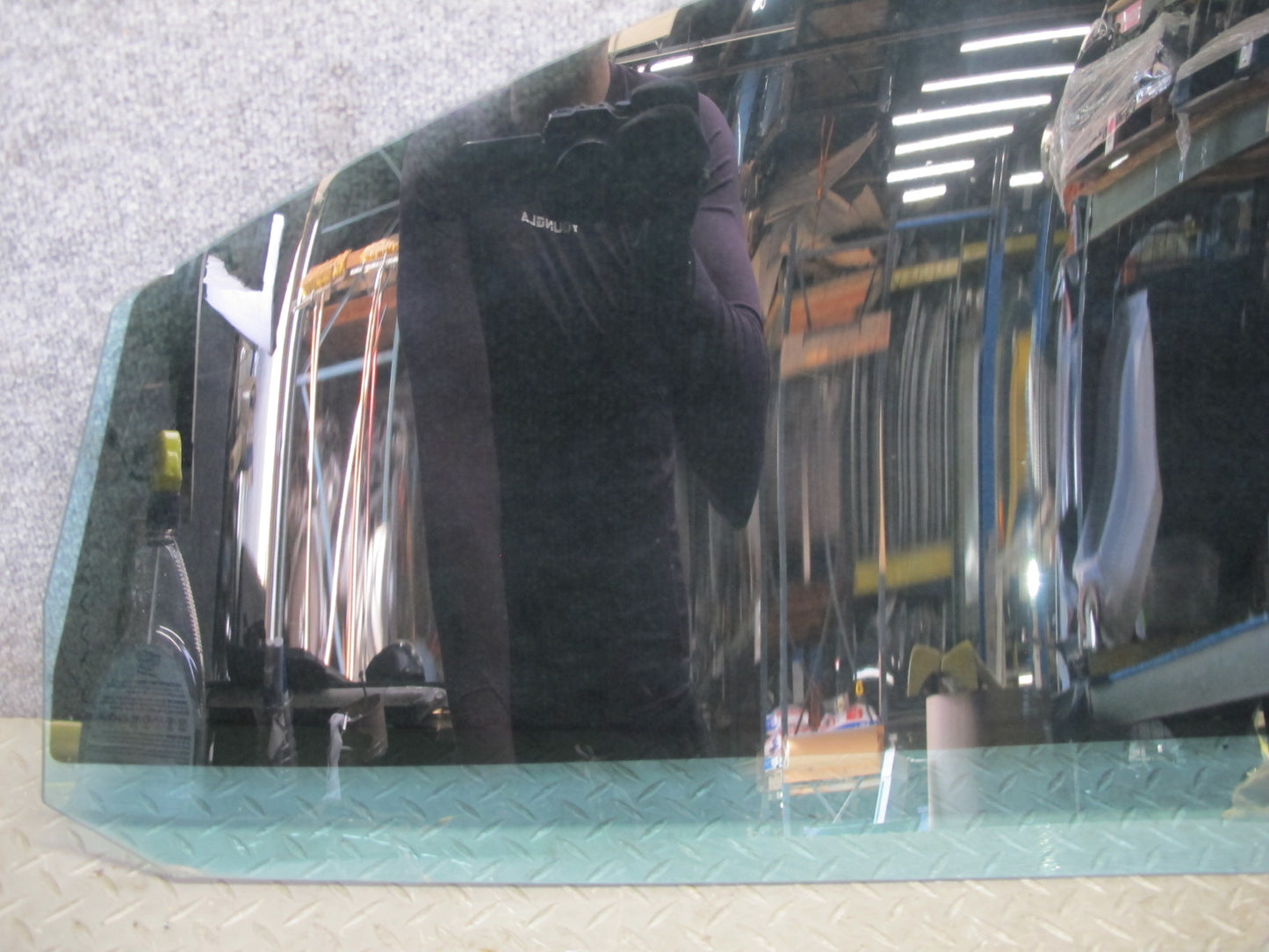 06-09 VW Golf MK5 R32 GTI Rabbit 2DR Front Right Passenger Door Glass Window OEM