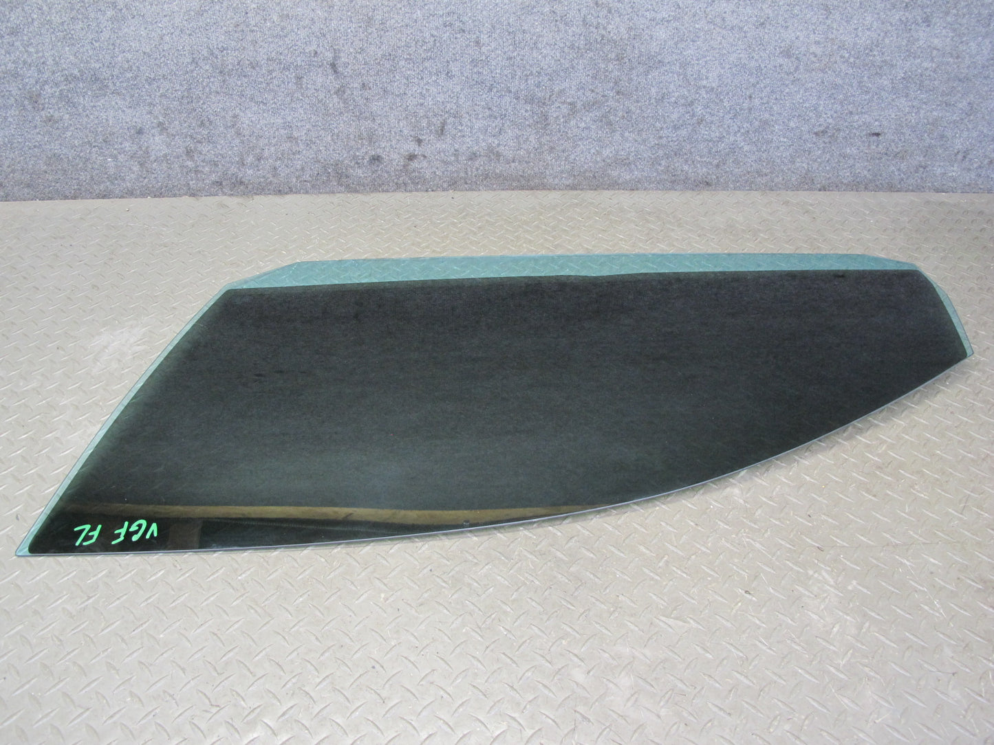 06-09 VW Golf MK5 R32 GTI Rabbit 2DR Front Left Driver Door Glass Window OEM