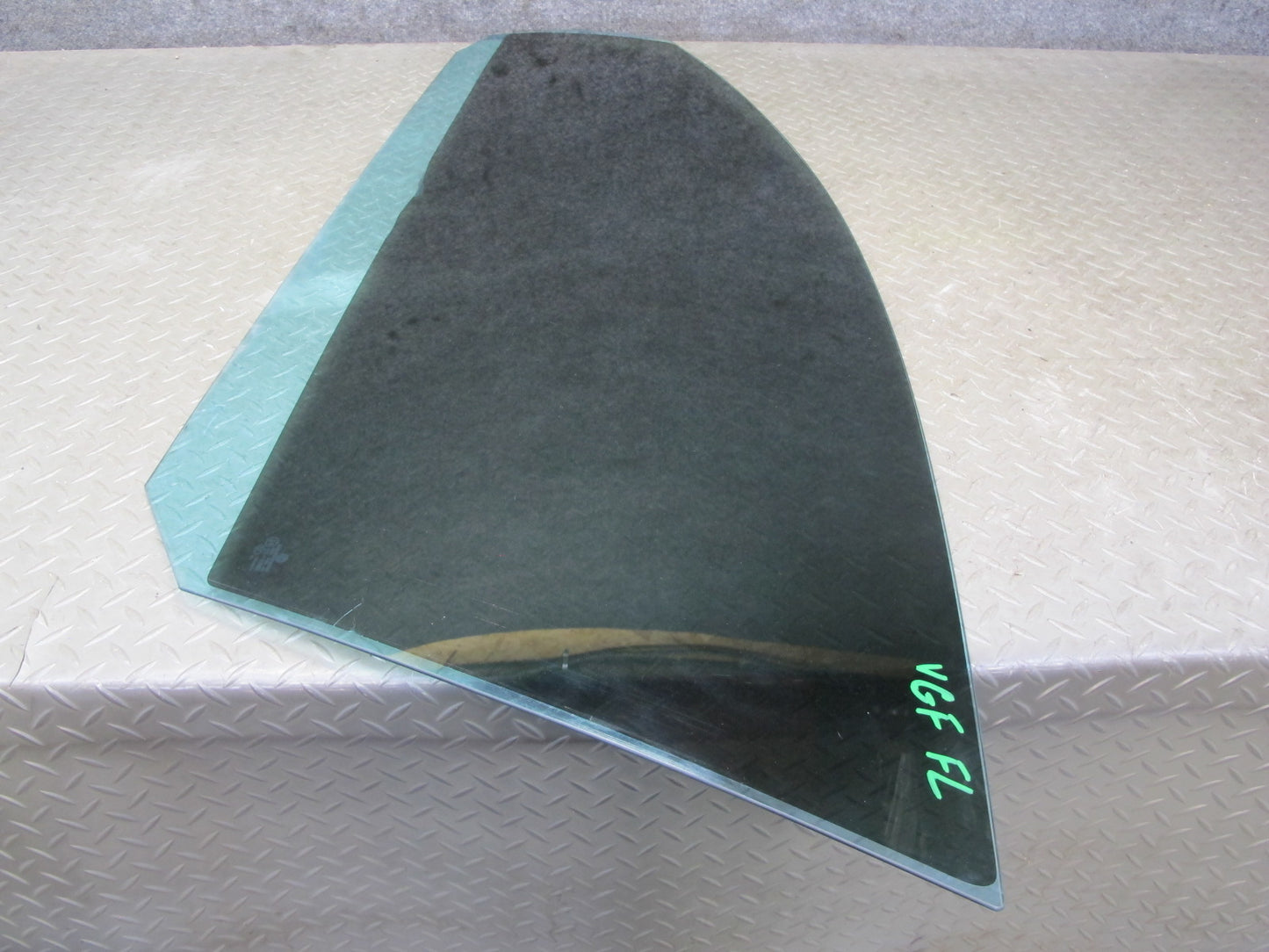 06-09 VW Golf MK5 R32 GTI Rabbit 2DR Front Left Driver Door Glass Window OEM