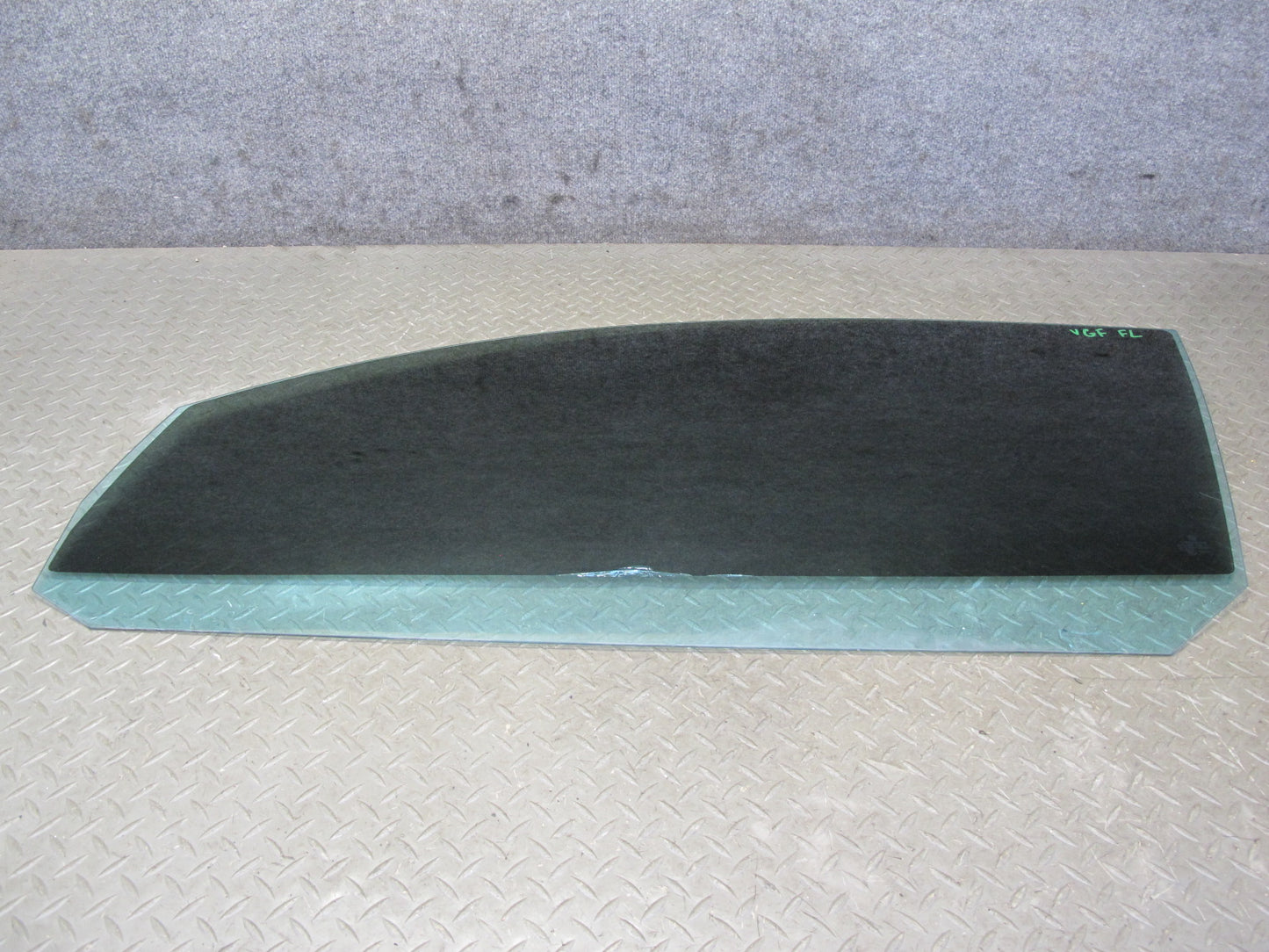 06-09 VW Golf MK5 R32 GTI Rabbit 2DR Front Left Driver Door Glass Window OEM