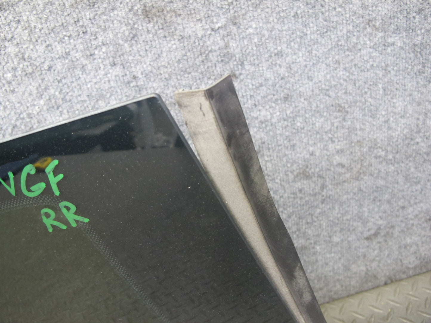 07-09 VW Golf MK5 R32 GTI Rabbit 2-DR Rear Right Quarter Glass Window OEM