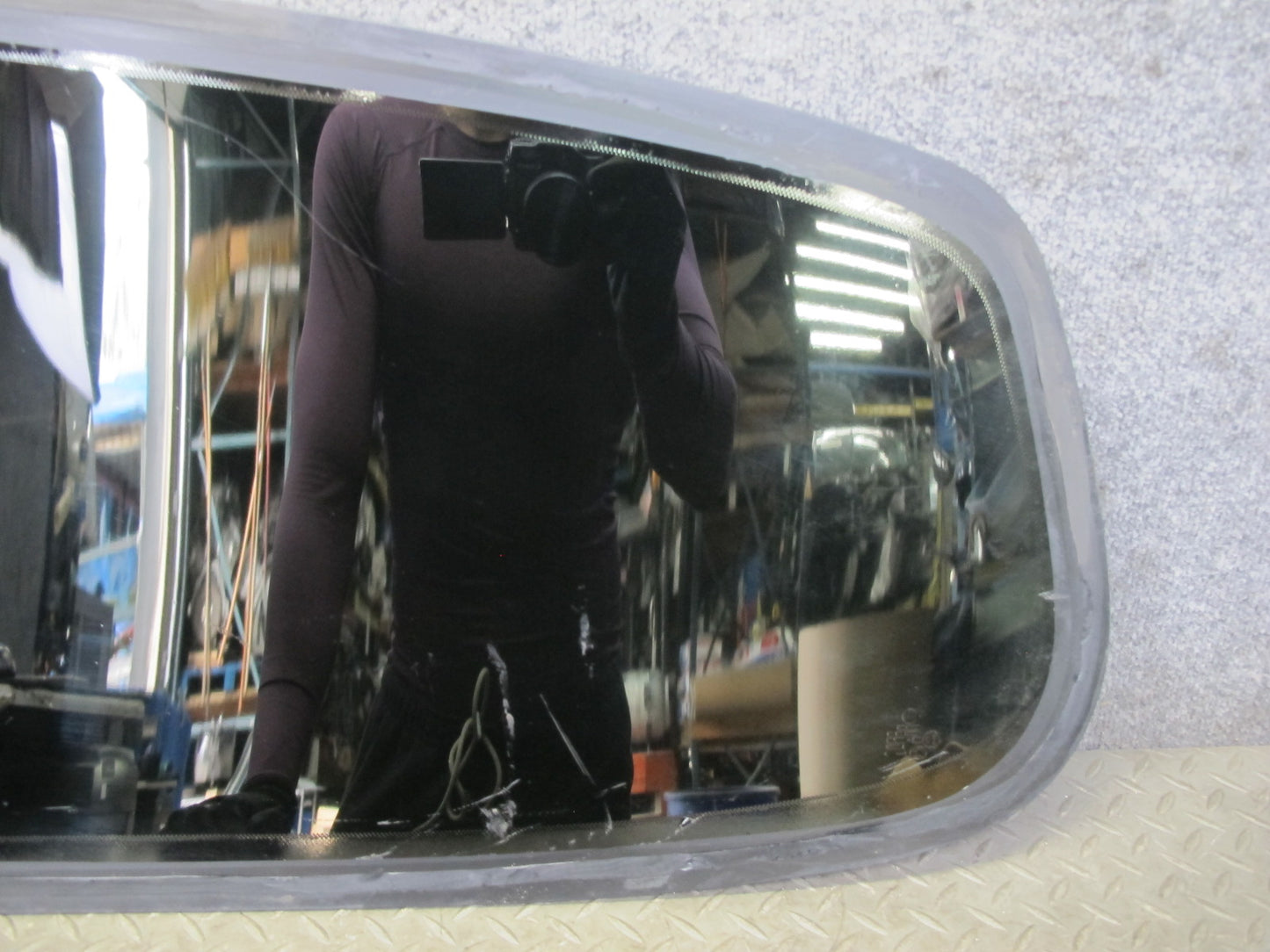 07-09 VW Golf MK5 R32 GTI Rabbit 2-DR Rear Right Quarter Glass Window OEM