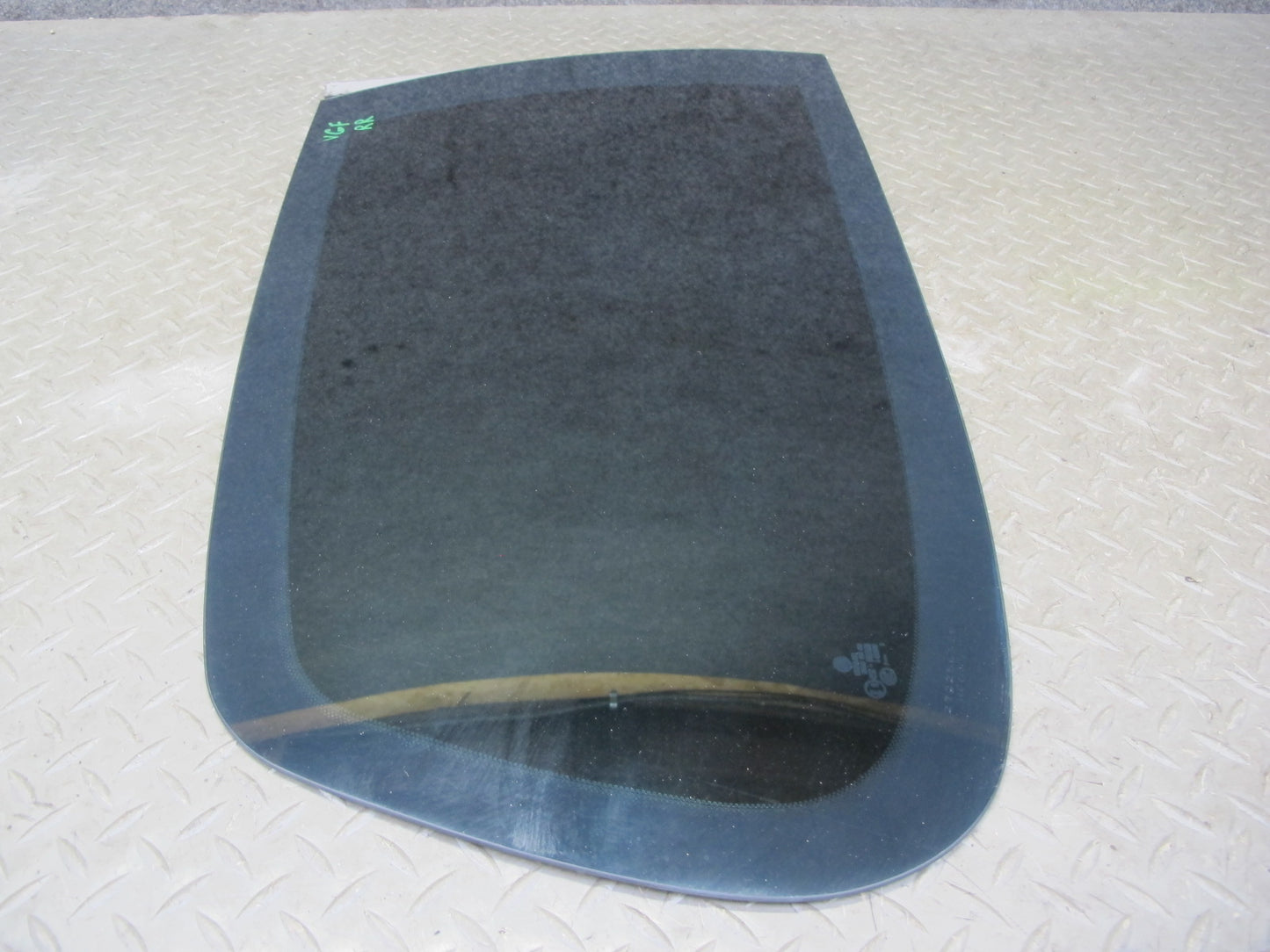 07-09 VW Golf MK5 R32 GTI Rabbit 2-DR Rear Right Quarter Glass Window OEM