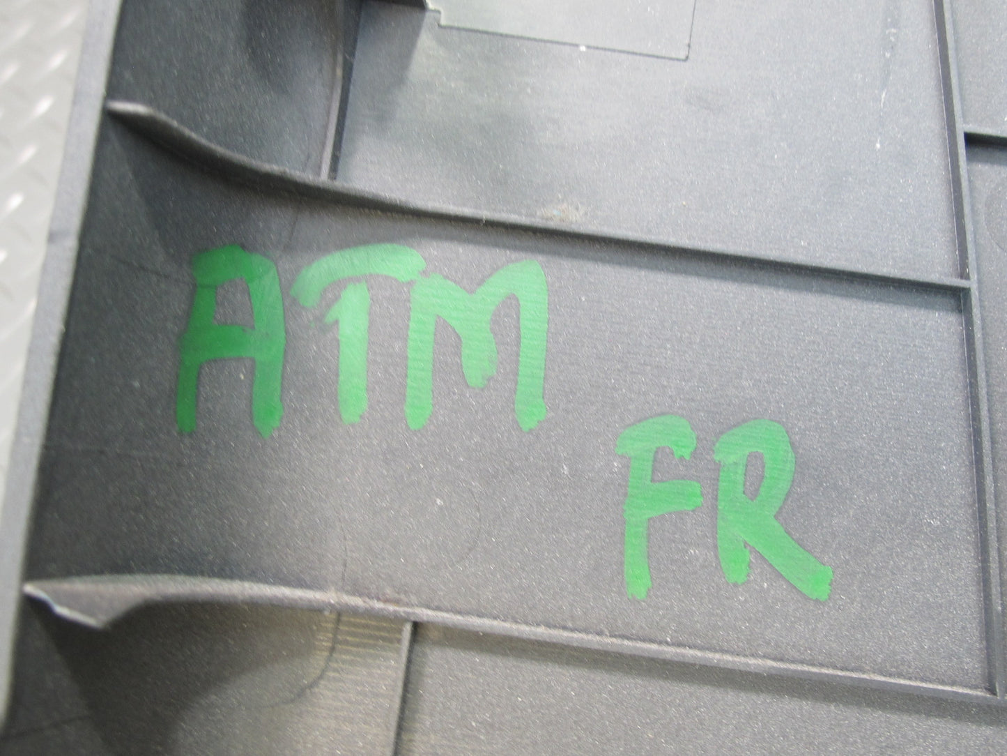 96-00 Toyota MARK2 JZX100 Set of 2 Interior B Pillar Lower Trim Cover Panel OEM