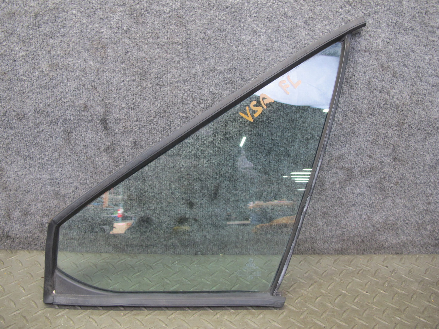 85-88 Volkswagen VW Scirocco MK2 Front Left Driver Door Vent Glass Window OEM