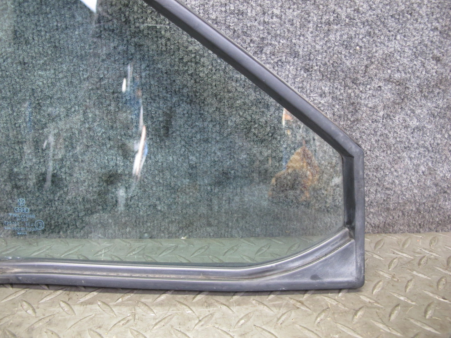 85-88 Volkswagen VW Scirocco MK2 Front Left Driver Door Vent Glass Window OEM