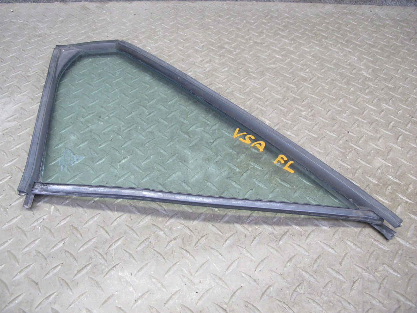 85-88 Volkswagen VW Scirocco MK2 Front Left Driver Door Vent Glass Window OEM