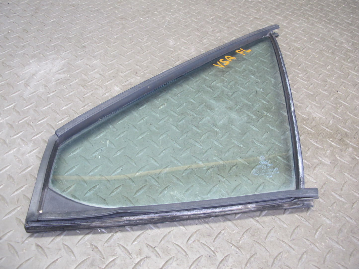85-88 Volkswagen VW Scirocco MK2 Front Left Driver Door Vent Glass Window OEM