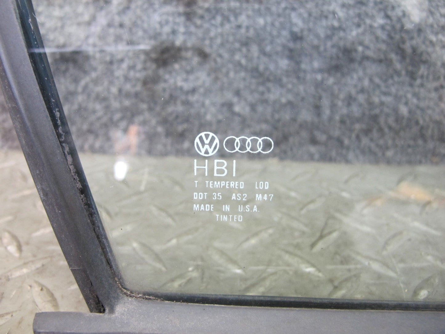 85-88 Volkswagen VW Scirocco MK2 Front Right Pass Door Vent Glass Window OEM