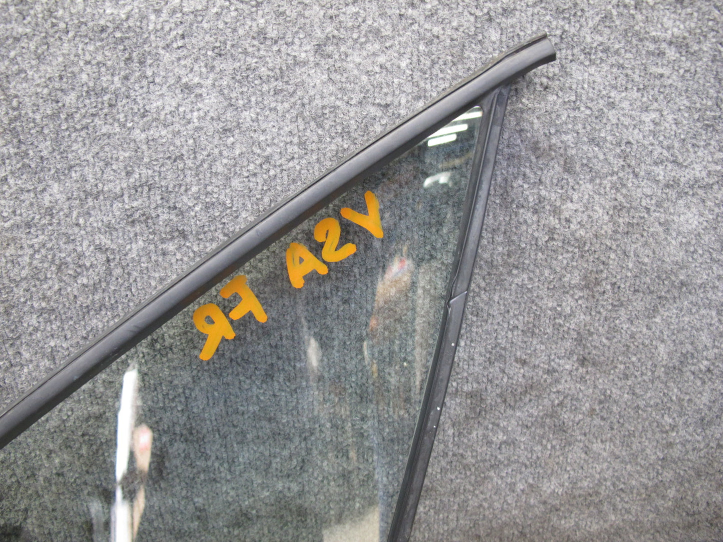 85-88 Volkswagen VW Scirocco MK2 Front Right Pass Door Vent Glass Window OEM