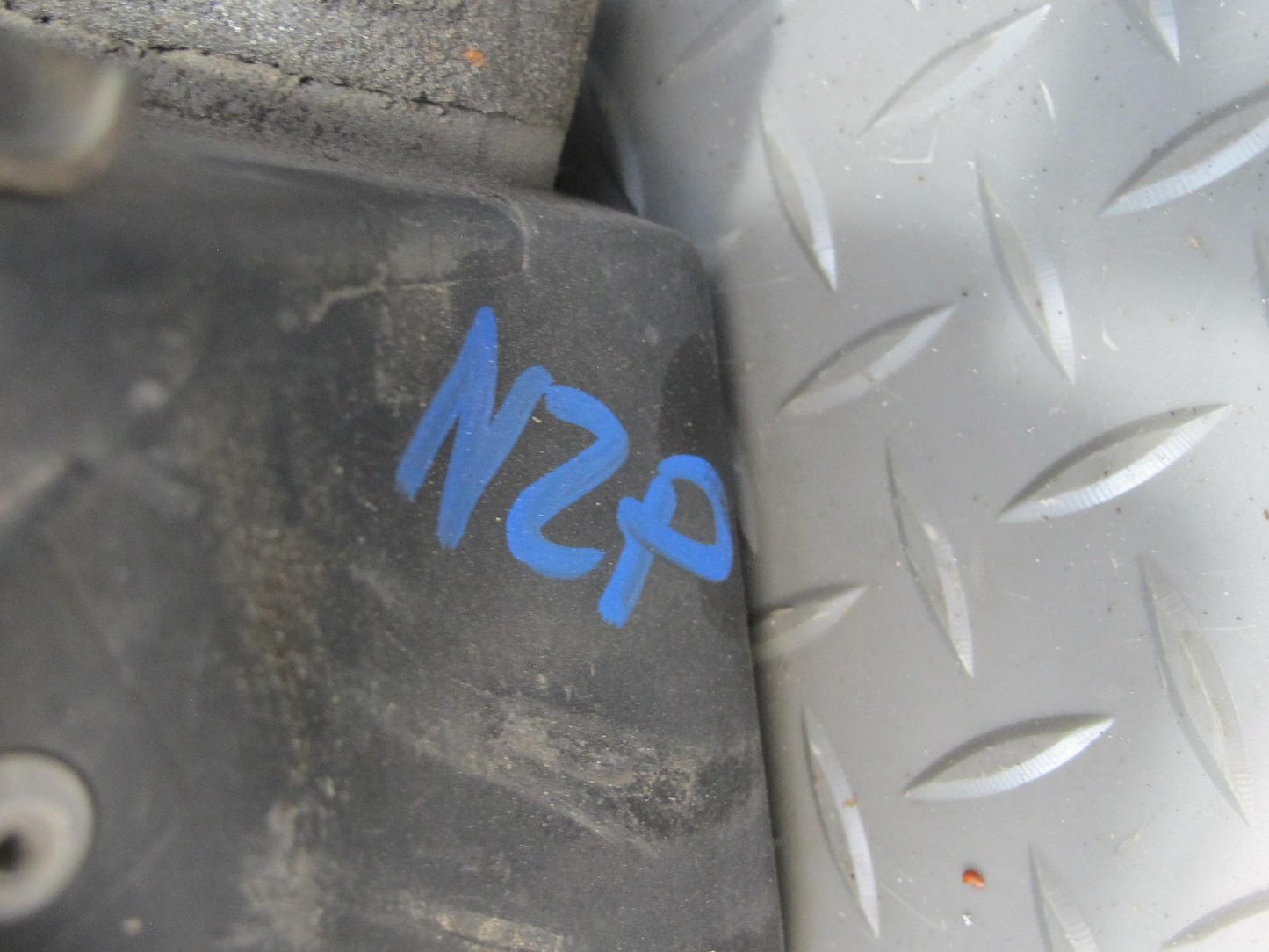 90-91 Nissan Z32 300ZX NON Turbo Air Intake Cleaner Filter Box w MAF Sensor OEM