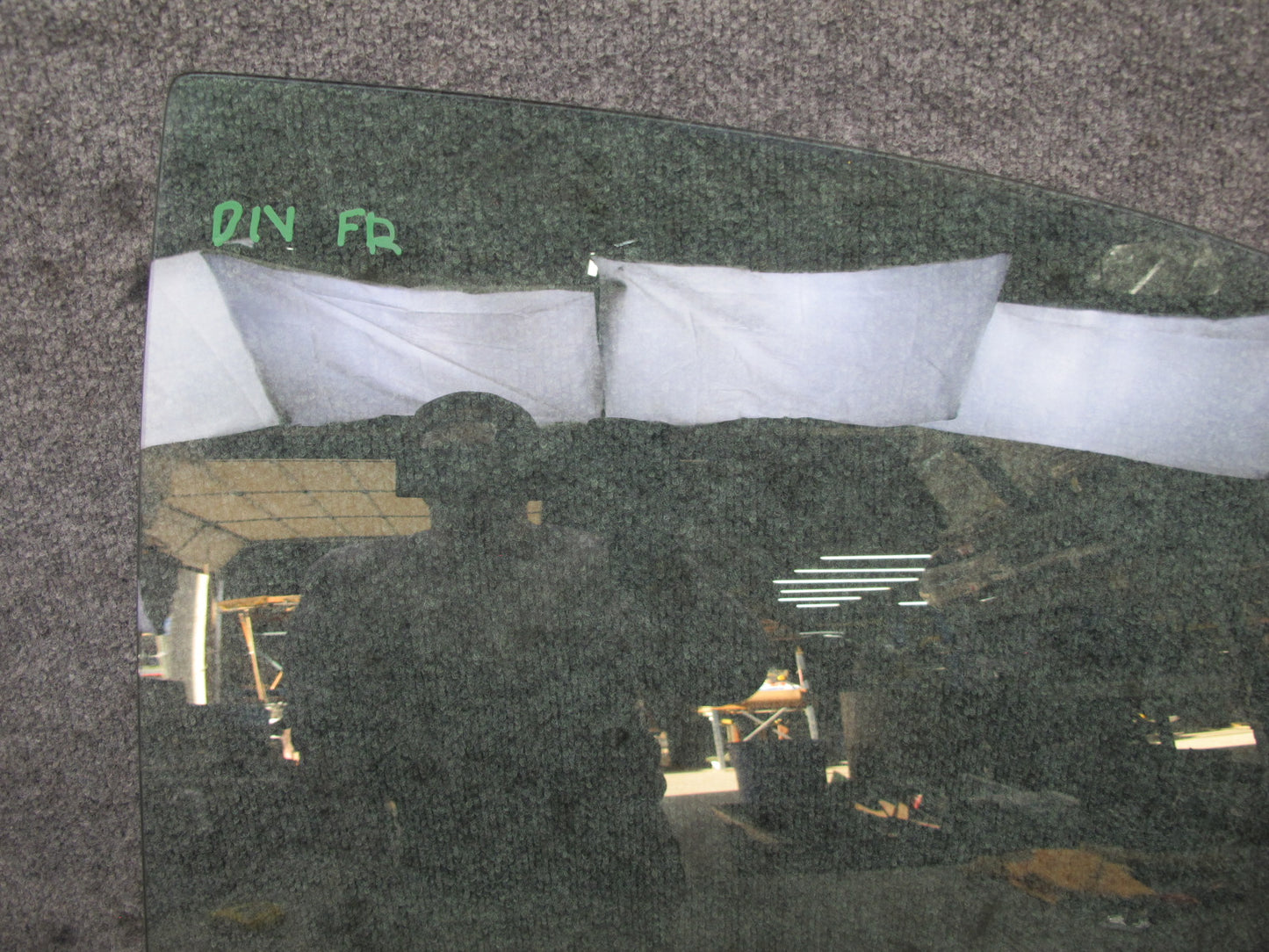 99-01 Isuzu Vehicross Front Right Passenger Door Glass Window OEM