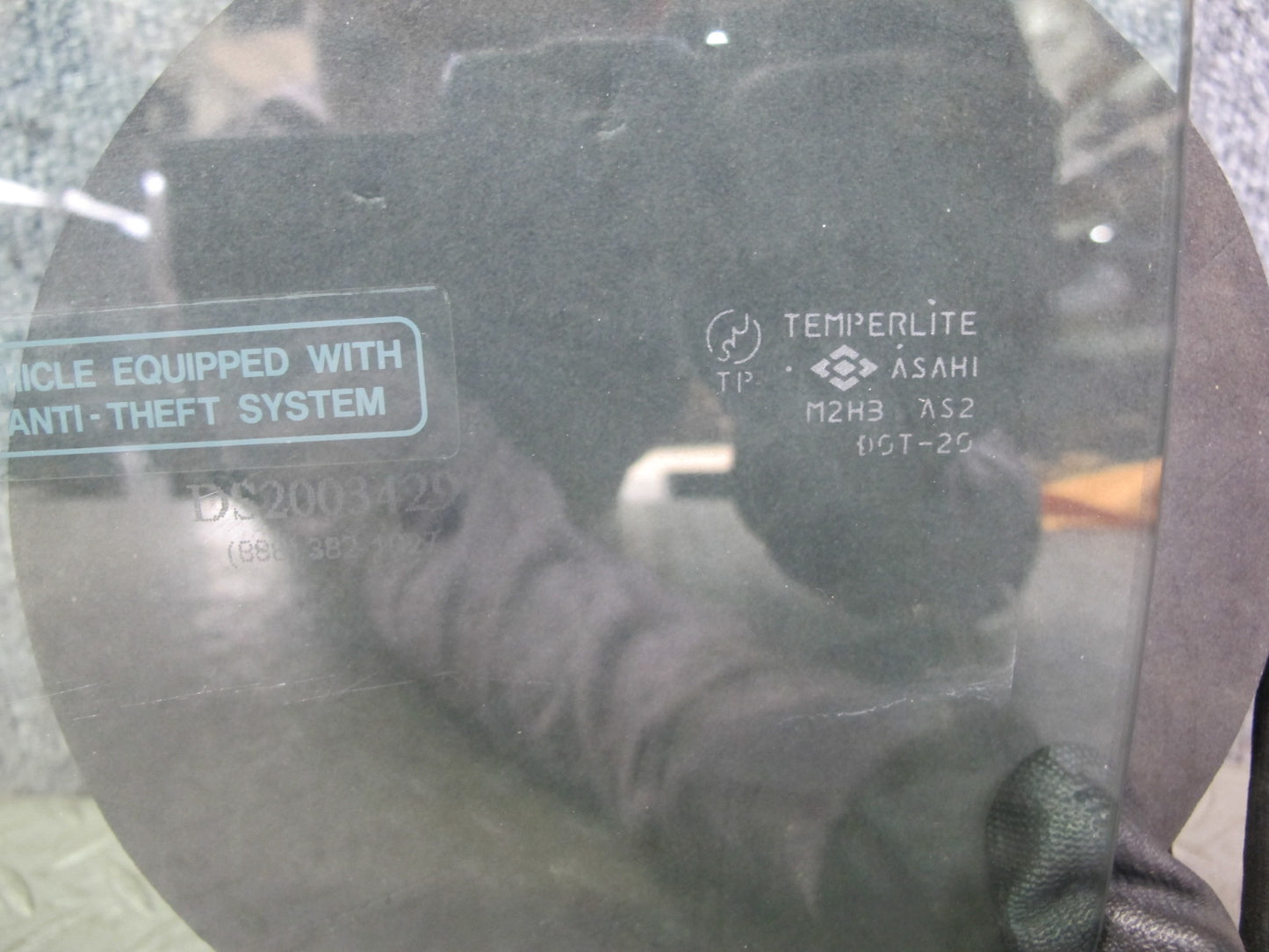 99-01 Isuzu Vehicross Front Left Driver Door Glass Window OEM