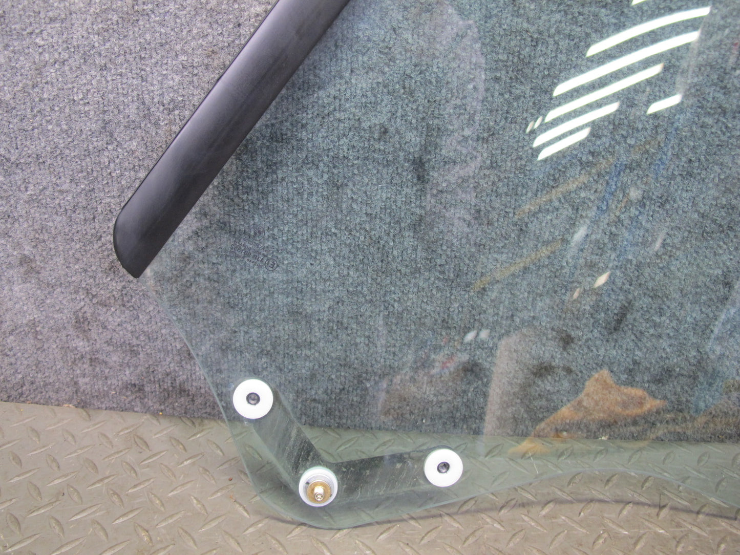 01-06 BMW E46 330ci Convertible Rear Right Pass Side Quarter Glass Window OEM