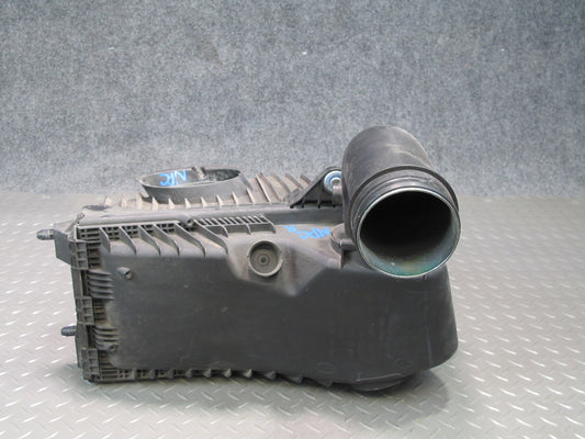 2011-2014 Porsche Cayenne S 958 4.8L Front Right Air Intake Cleaner Filter Box