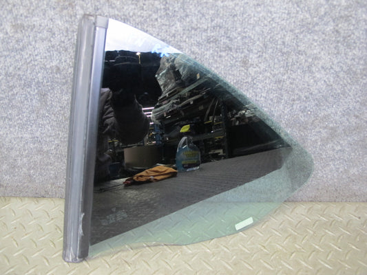 1999-2005 Porsche 911 Carrera 996 Convertible Rear Right Quarter Glass Window