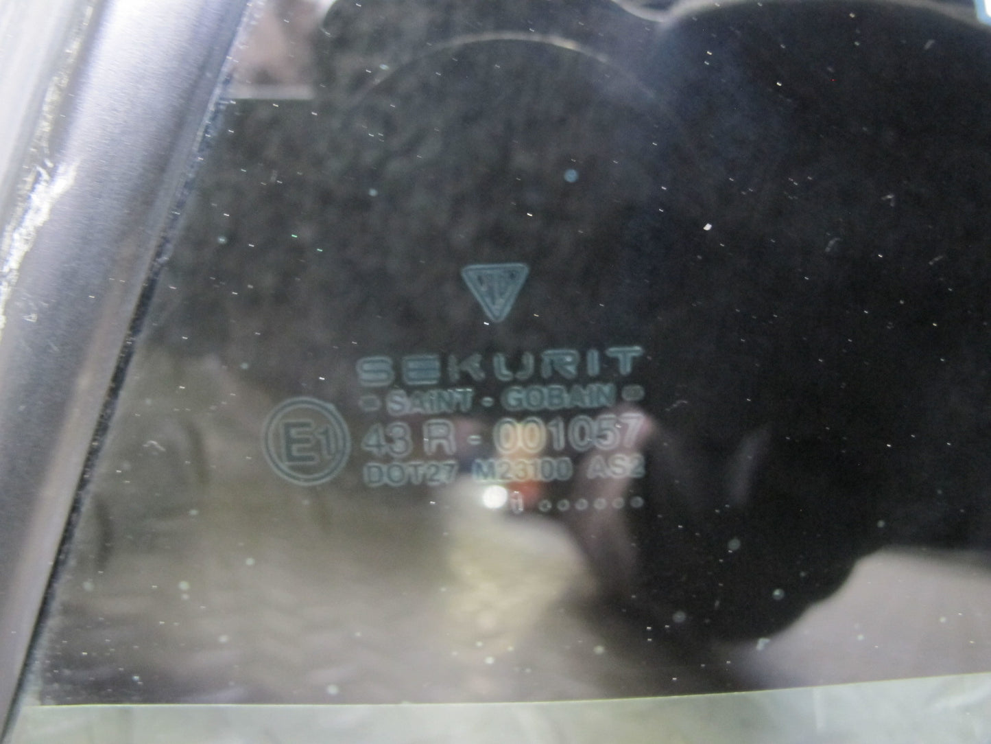 1999-2005 Porsche 911 Carrera 996 Convertible Rear Right Quarter Glass Window
