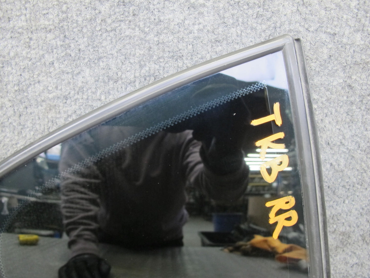 2008-2011 BMW E90 M3 328i 335i Rear Right Door Fixed Glass Window