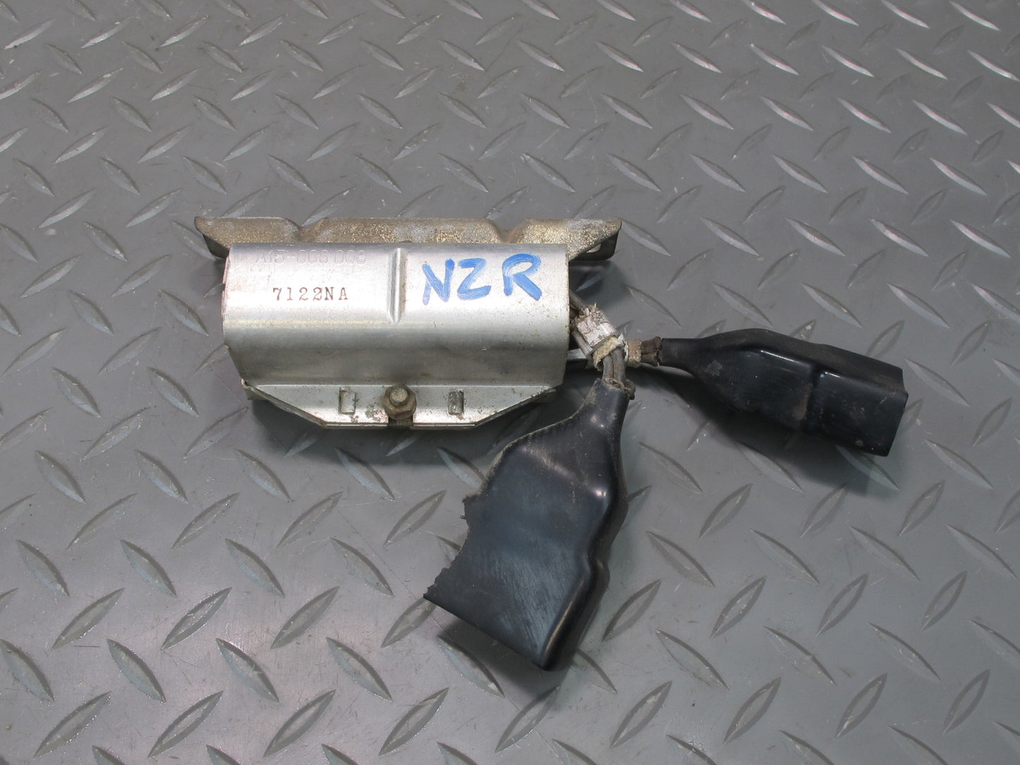 77-78 Datsun S30 280Z Under Hood Drop Resistor Module A15-000 008/009 OEM