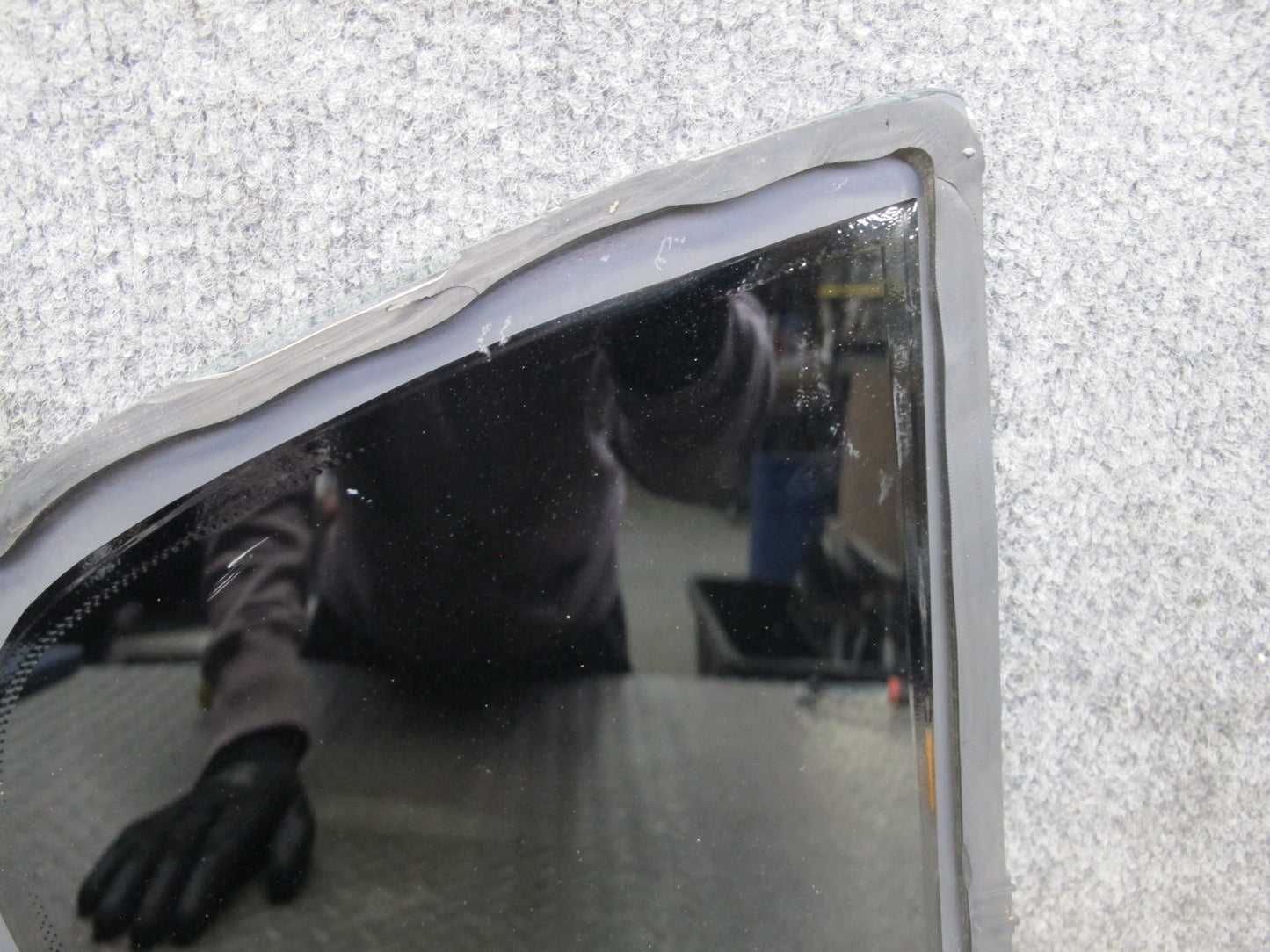 2008-2011 BMW E90 M3 328i 335i Rear Left Door Fixed Glass Window