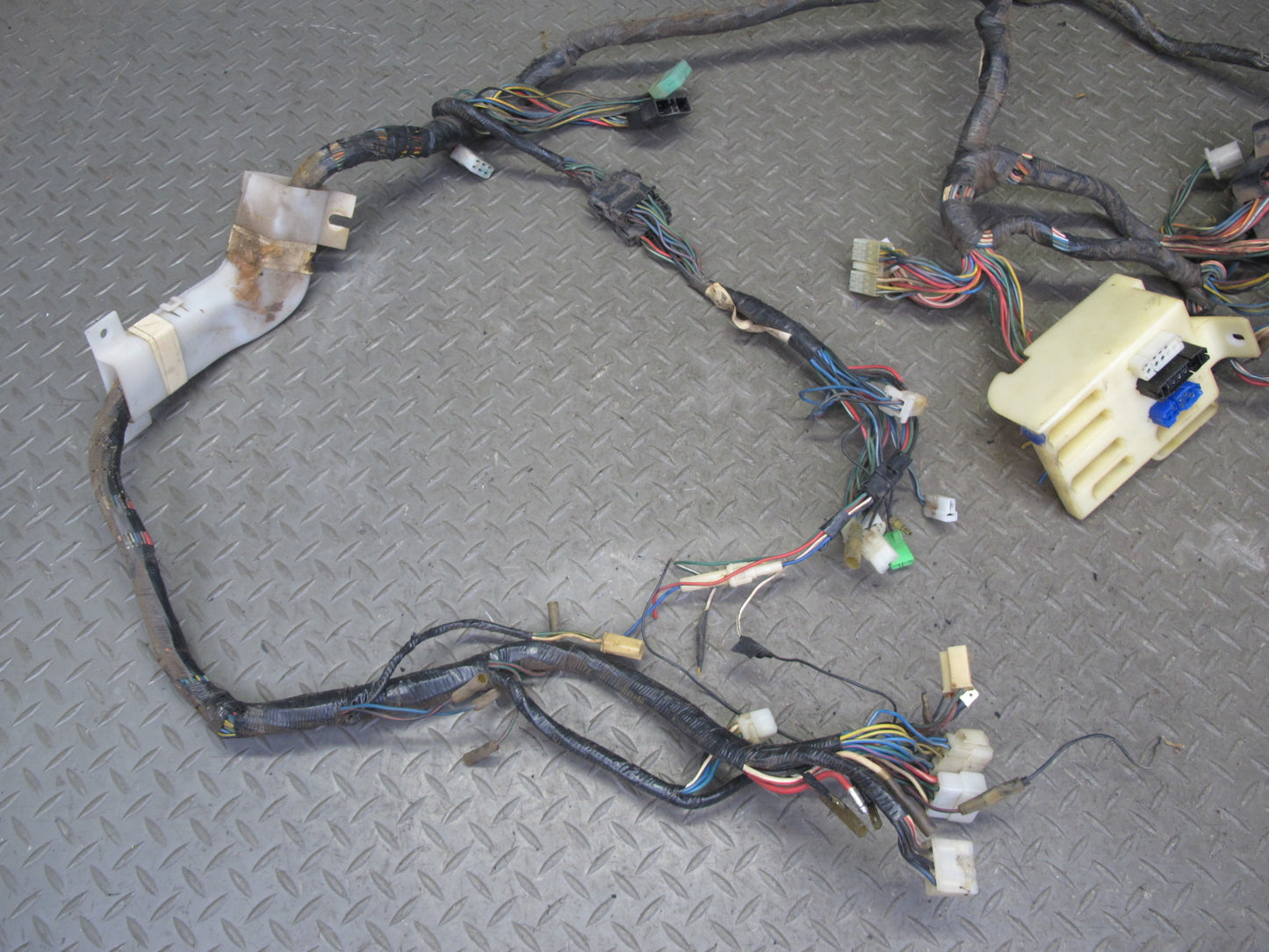1977 Datsun S30 280Z 2+2 Interior Wiring Harness w Fuse Box OEM