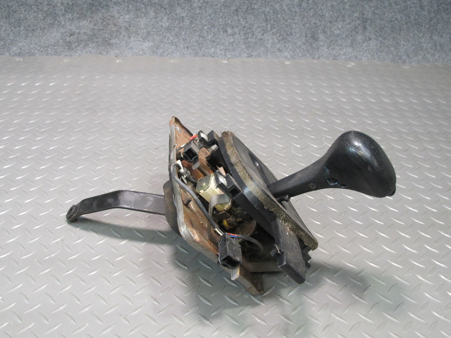 90-93 Nissan Z32 300ZX Coupe A/T Automatic Transmission Shifter Assembly OEM