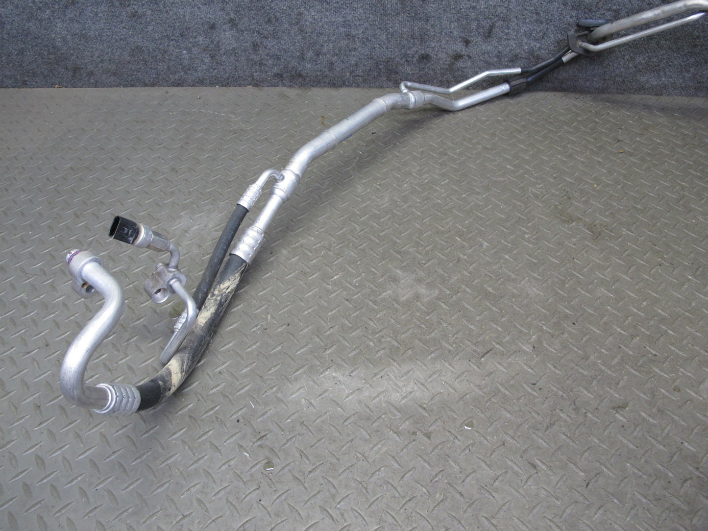 2011-2018 Porsche Cayenne 958 4.8L A/C Air Conditioning Line Pipe Hose Tube Set