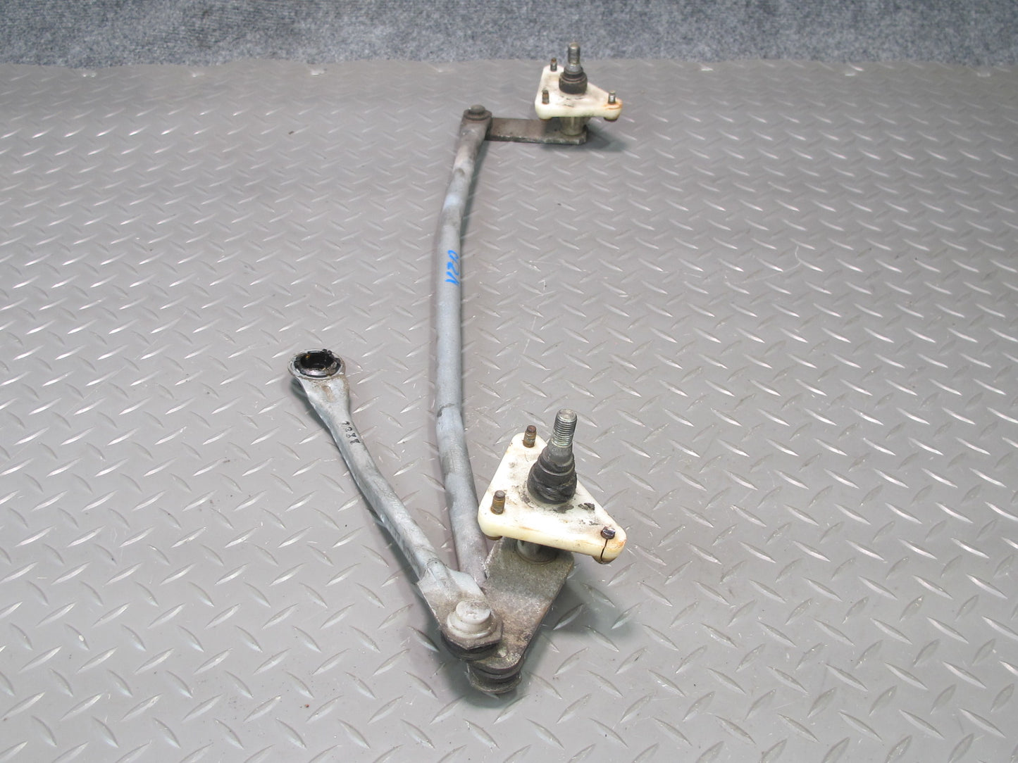 90-96 Nissan Z32 300ZX 2+2 Windshield Wiper Transmission Linkage w Motor OEM