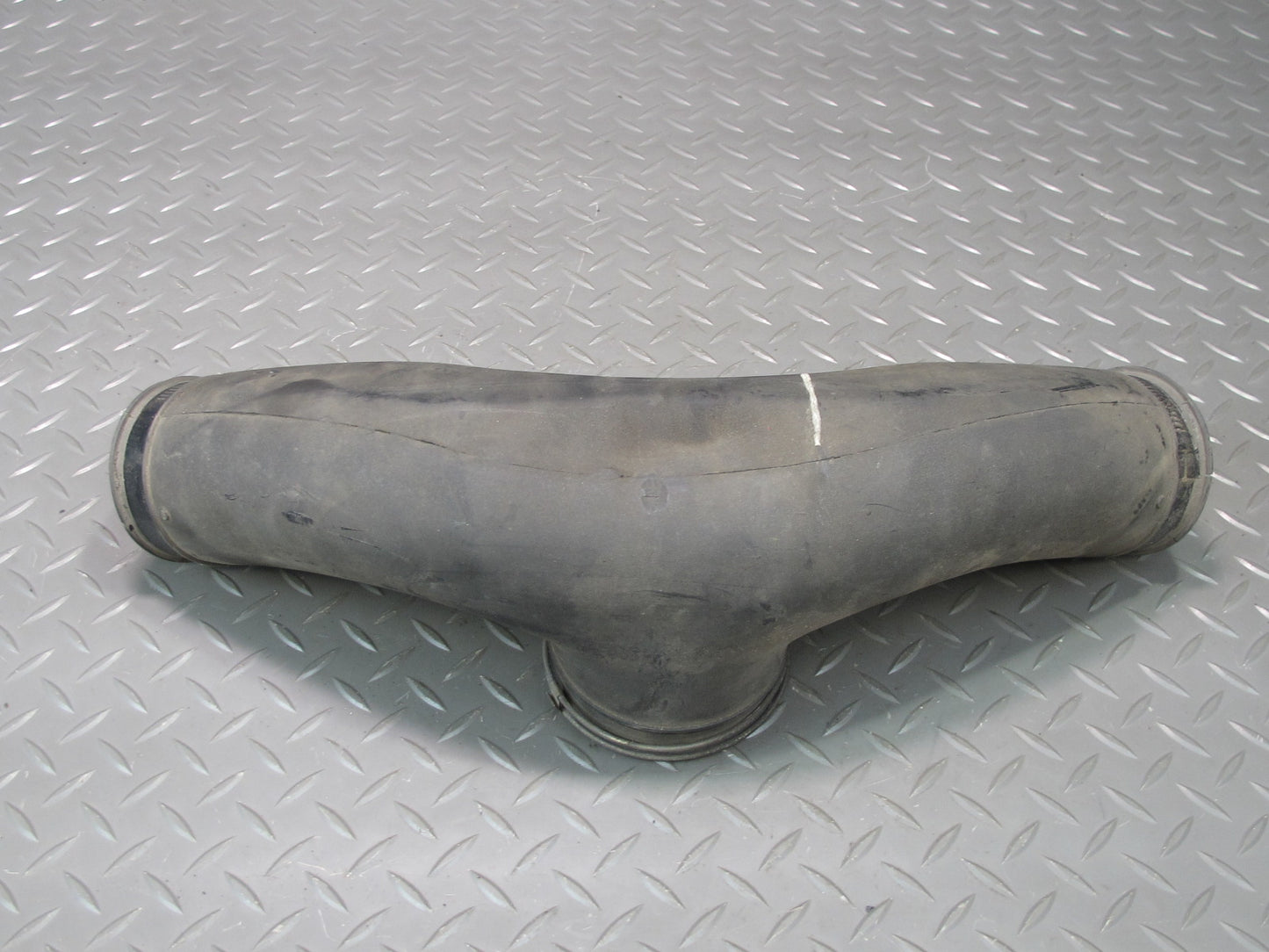 90-96 Nissan Z32 300ZX VG30D NON Turbo Center Air Intake Y Pipe Hose OEM