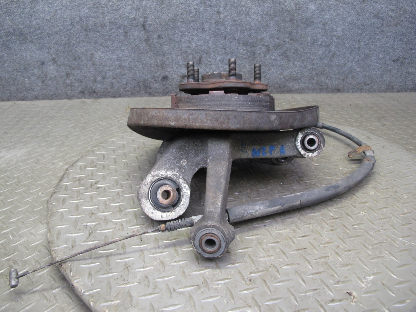 1990 Nissan Z32 300ZX NON Turbo Rear Left Spindle Knuckle Wheel Hub OEM