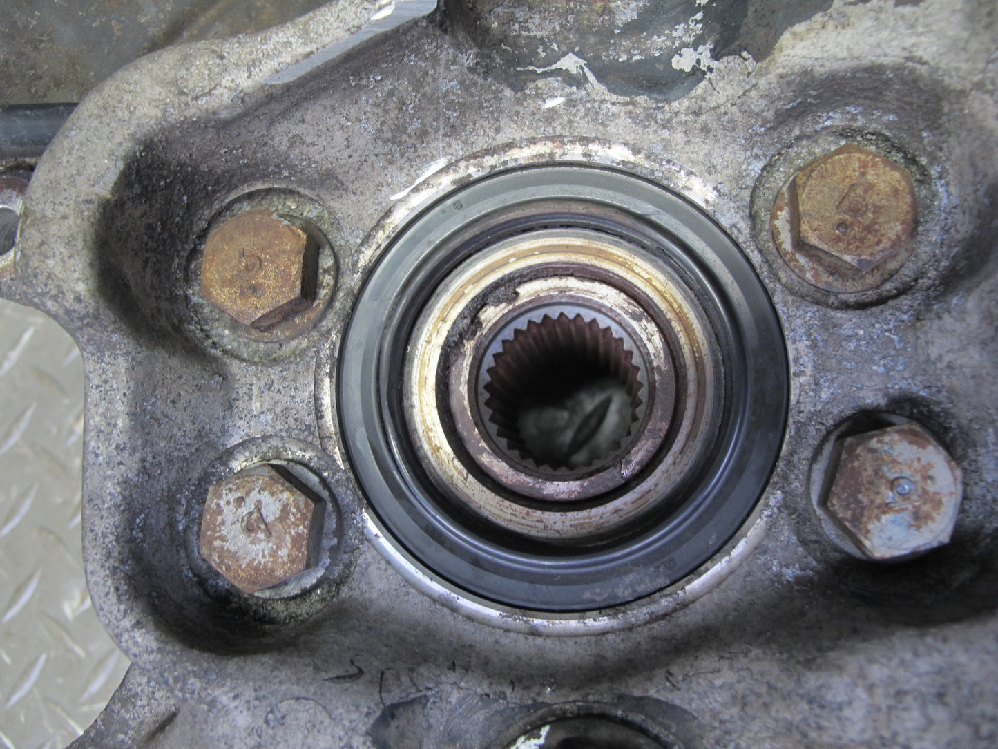 1990 Nissan Z32 300ZX NON Turbo Rear Left Spindle Knuckle Wheel Hub OEM