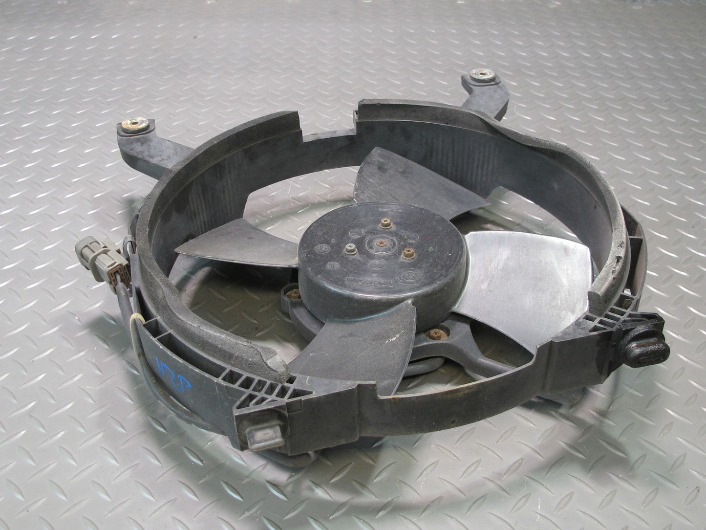 90-96 Nissan Z32 300ZX NON Turbo A/C Condenser 4 Blade Fan Motor OEM