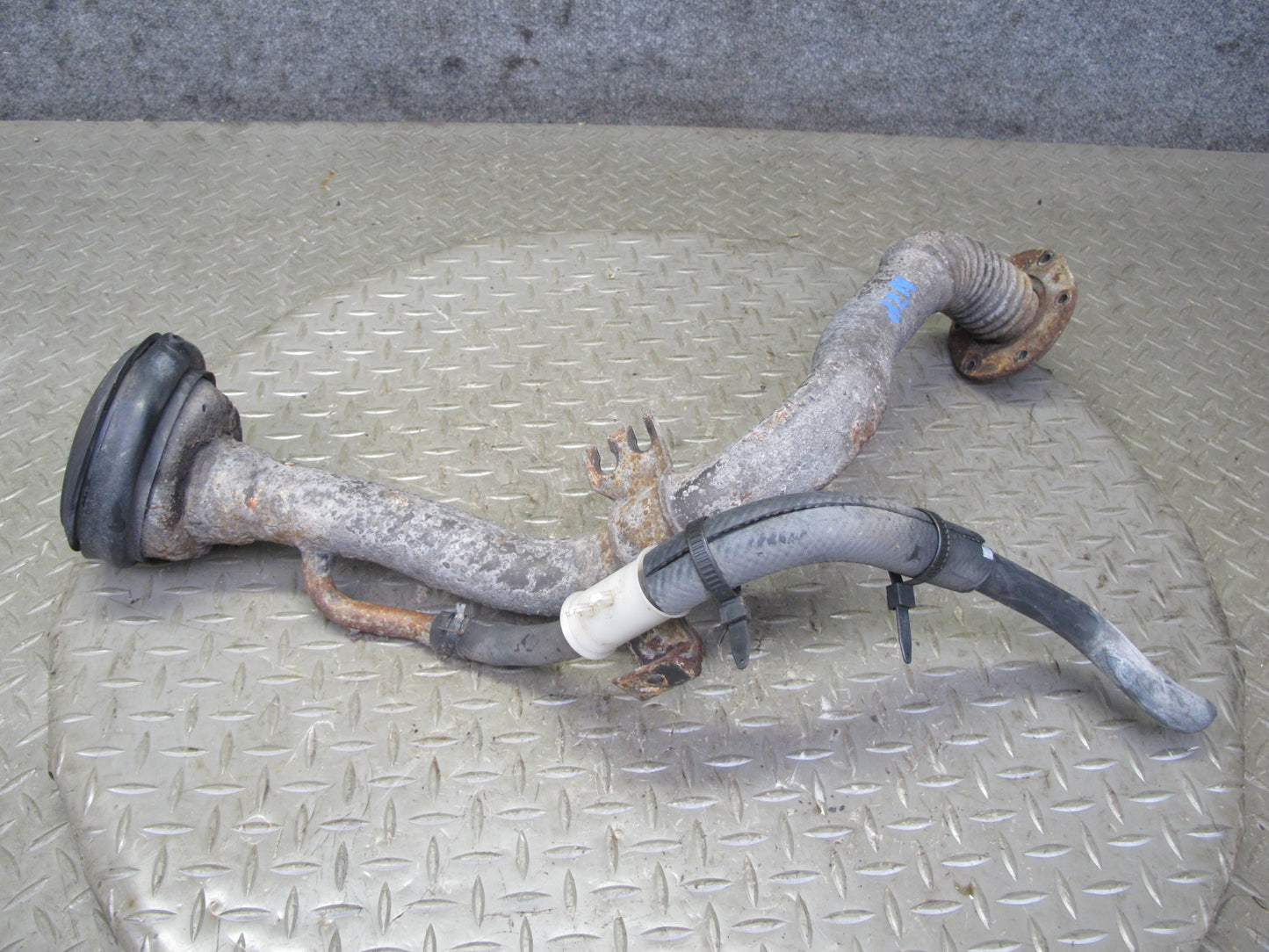 90-93 Nissan Z32 300ZX 2+2 Gas Fuel Tank Filler Neck Pipe w Cap OEM